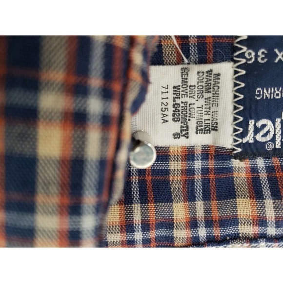 Vintage Wrangler Long Tail Pearl Snap Plaid Men Multicolor Sz 17X36 Made In USA - Picture 13 of 16